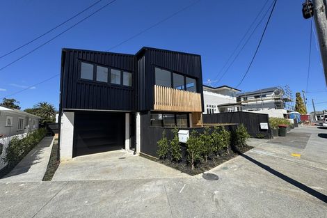 Photo of property in 7b Manor Place, Point Chevalier, Auckland, 1022