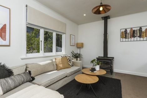 Photo of property in 87 Tahunanui Drive, Tahunanui, Nelson, 7011