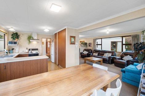 Photo of property in 2 Aeolus Place, Wanaka, 9305