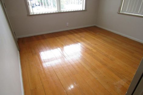 Photo of property in 72 Mclean Avenue, Papatoetoe, Auckland, 2025