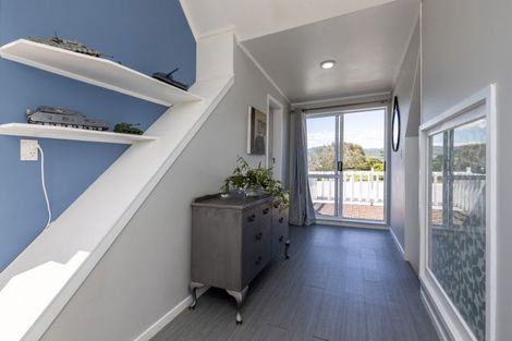 Photo of property in 2 Bermuda Grove, Paraparaumu Beach, Paraparaumu, 5032