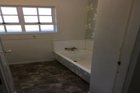 Photo of property in 323 Malfroy Road, Pomare, Rotorua, 3015