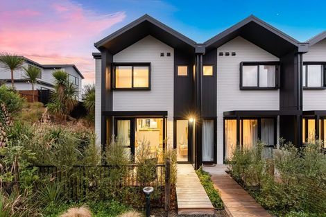 Photo of property in 63 Te Oneroa Way, Long Bay, Auckland, 0630