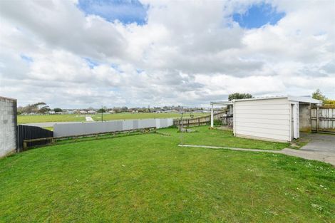 Photo of property in 19 Fergusson Street, Marton, 4710