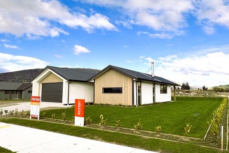 Photo of property in 42 Deans Drive, Wanaka, 9382