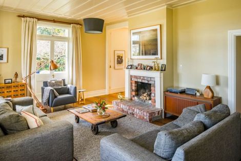 Photo of property in 17 Kowhai Street, Eastbourne, Lower Hutt, 5013