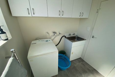 Photo of property in 54 Churton Drive, Churton Park, Wellington, 6037