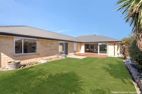 Photo of property in 14 Waimarie Street, Pegasus, 7612