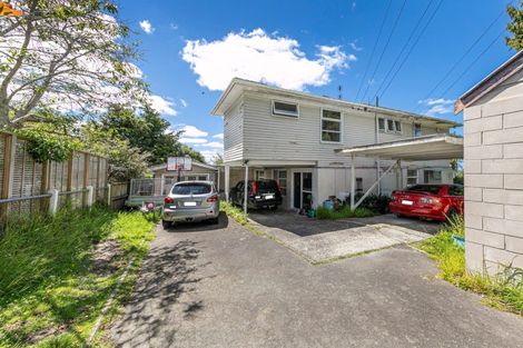 Photo of property in 233 Onewa Road, Birkenhead, Auckland, 0626