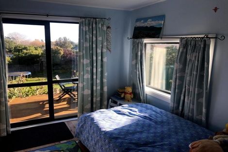 Photo of property in 289 Marine Parade, New Brighton, Christchurch, 8061