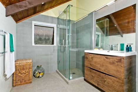 Photo of property in 2/81 Waipa Street, Birkenhead, Auckland, 0626