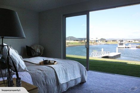 Photo of property in 6 Poaka Place, One Tree Point, 0118