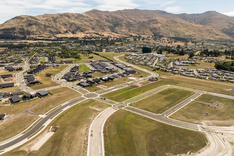 Photo of property in 42 Doug Ledgerwood Drive, Wanaka, 9305