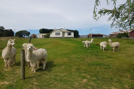 Photo of property in 16 Waiwera Gorge Road, Waiwera South, Clinton, 9584