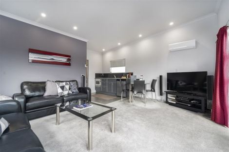 Photo of property in 24 Cologne Street, Martinborough, 5711