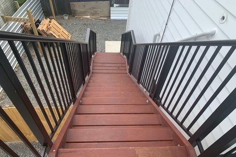 Photo of property in 547 Massey Road, Mangere, Auckland, 2022