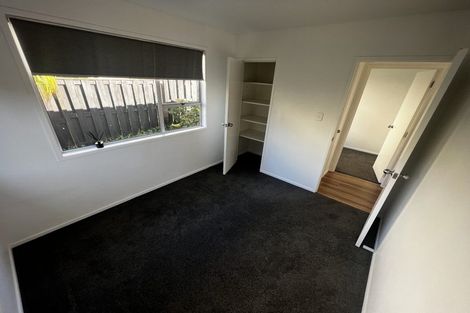 Photo of property in 1/7 Yarra Place, Botany Downs, Auckland, 2010