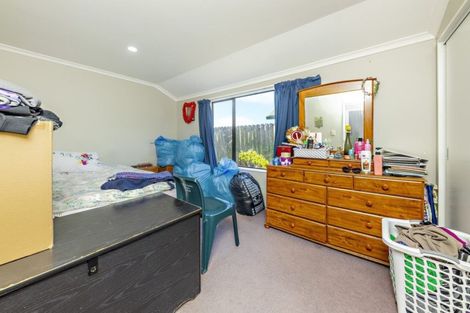 Photo of property in 45 Robert Ross Place, Clendon Park, Auckland, 2103