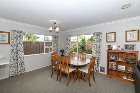 Photo of property in 19a Sandwich Road, St Andrews, Hamilton, 3200