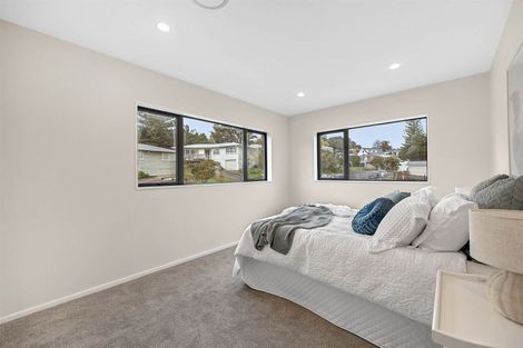Photo of property in 79a Bond Crescent, Forrest Hill, Auckland, 0620