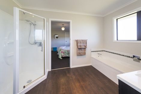 Photo of property in 707 Aranui Road, Kairanga, Palmerston North, 4475