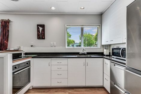 Photo of property in 153 Totara Drive, Pukete, Hamilton, 3200