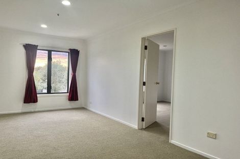 Photo of property in Tuscany Towers, 14/1 Ambrico Place, New Lynn, Auckland, 0600