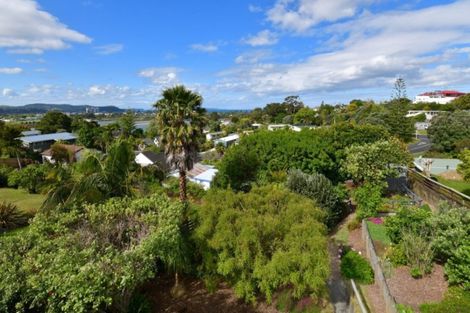 Photo of property in 19 Moffat Road, Red Beach, 0932
