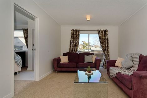 Photo of property in 3/2a Bowers Road, Glen Eden, Auckland, 0602