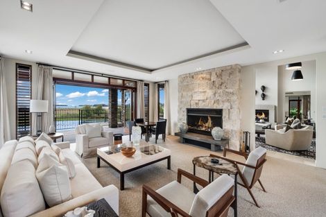 Photo of property in 42 Porterfield Road, Whitford, Howick, 2571