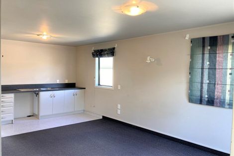 Photo of property in 8e Mckellar Court, Cromwell, 9310