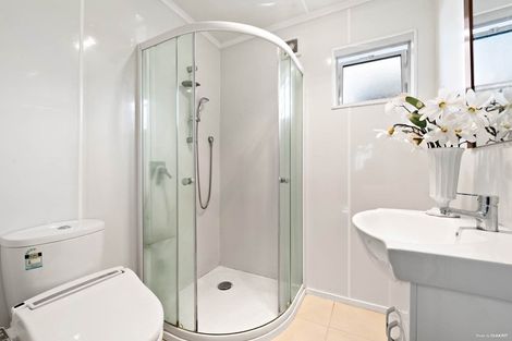 Photo of property in 39 Hill Crescent, New Lynn, Auckland, 0600