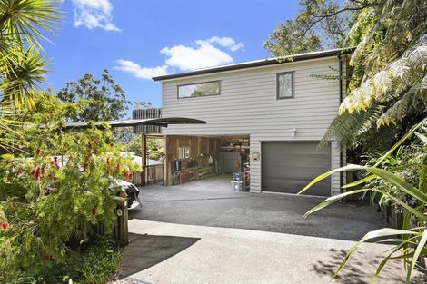 Photo of property in 39 Arapito Road, Titirangi, Auckland, 0604