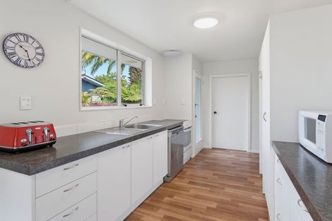 Photo of property in 205 Queenspark Drive, Parklands, Christchurch, 8083