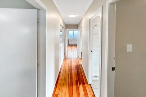 Photo of property in 134 Sunset Road, Unsworth Heights, Auckland, 0632