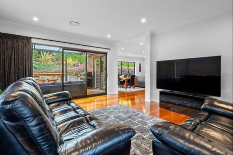 Photo of property in 5 Fern Lane, Whalers Gate, New Plymouth, 4310