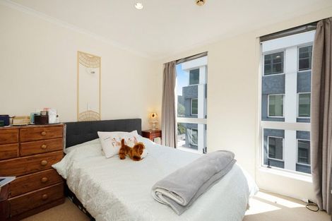 Photo of property in Terrace Heights Apartments, 13d/163 The Terrace, Wellington Central, Wellington, 6011