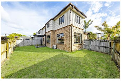 Photo of property in 10 Derg Place, East Tamaki, Auckland, 2013