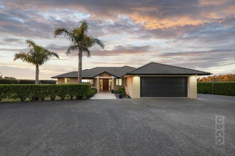 Photo of property in 849 Old North Road, Waimauku, 0882