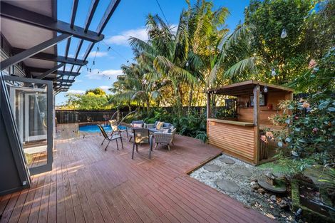 Photo of property in 129 Kaipara Road, Papakura, 2582