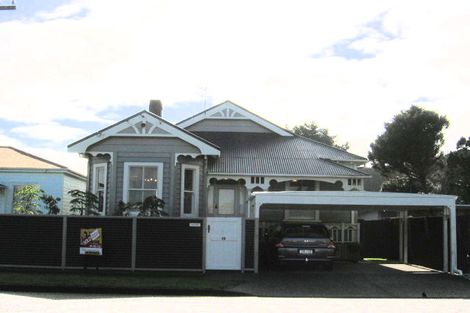 Photo of property in 15 Wolfe Street, Regent, Whangarei, 0112