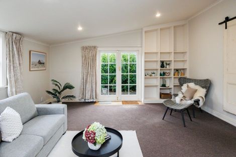 Photo of property in 619a Ferguson Street, Terrace End, Palmerston North, 4410