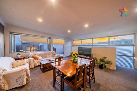 Photo of property in 2/224 Jackson Street, Petone, Lower Hutt, 5012