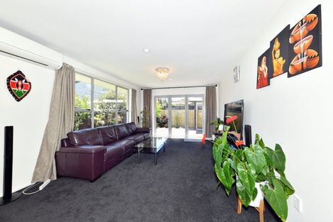 Photo of property in 2/35 Cavendish Road, Casebrook, Christchurch, 8051