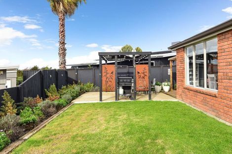 Photo of property in 16 Trinidad Place, Flagstaff, Hamilton, 3210