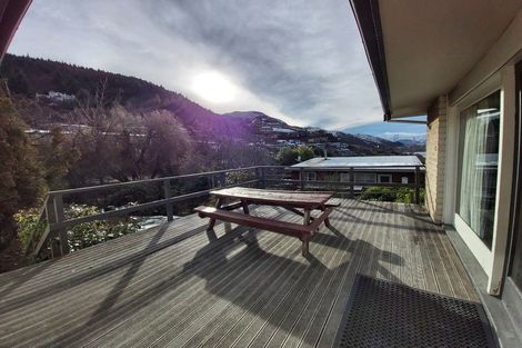 Photo of property in 689 Frankton Road, Queenstown, 9300