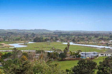 Photo of property in 91 Mangakura Road, Helensville, 0875