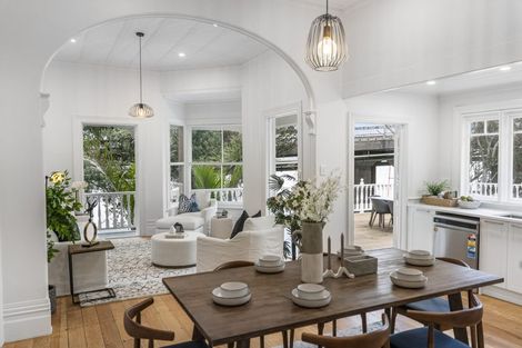 Photo of property in 25 Princes Street, Northcote Point, Auckland, 0627