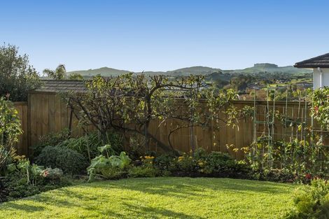 Photo of property in 24 Annandale Drive, Pyes Pa, Tauranga, 3112