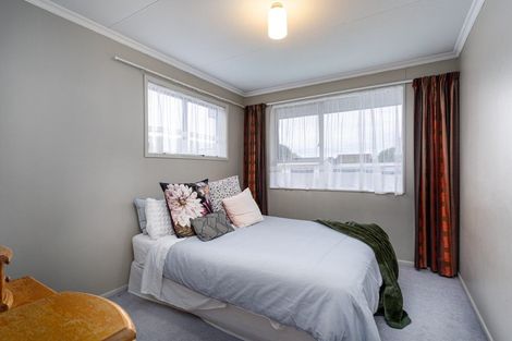 Photo of property in 12 Kiwi Court, Roslyn, Palmerston North, 4414